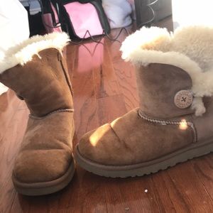 Tan Bailey Button Uggs